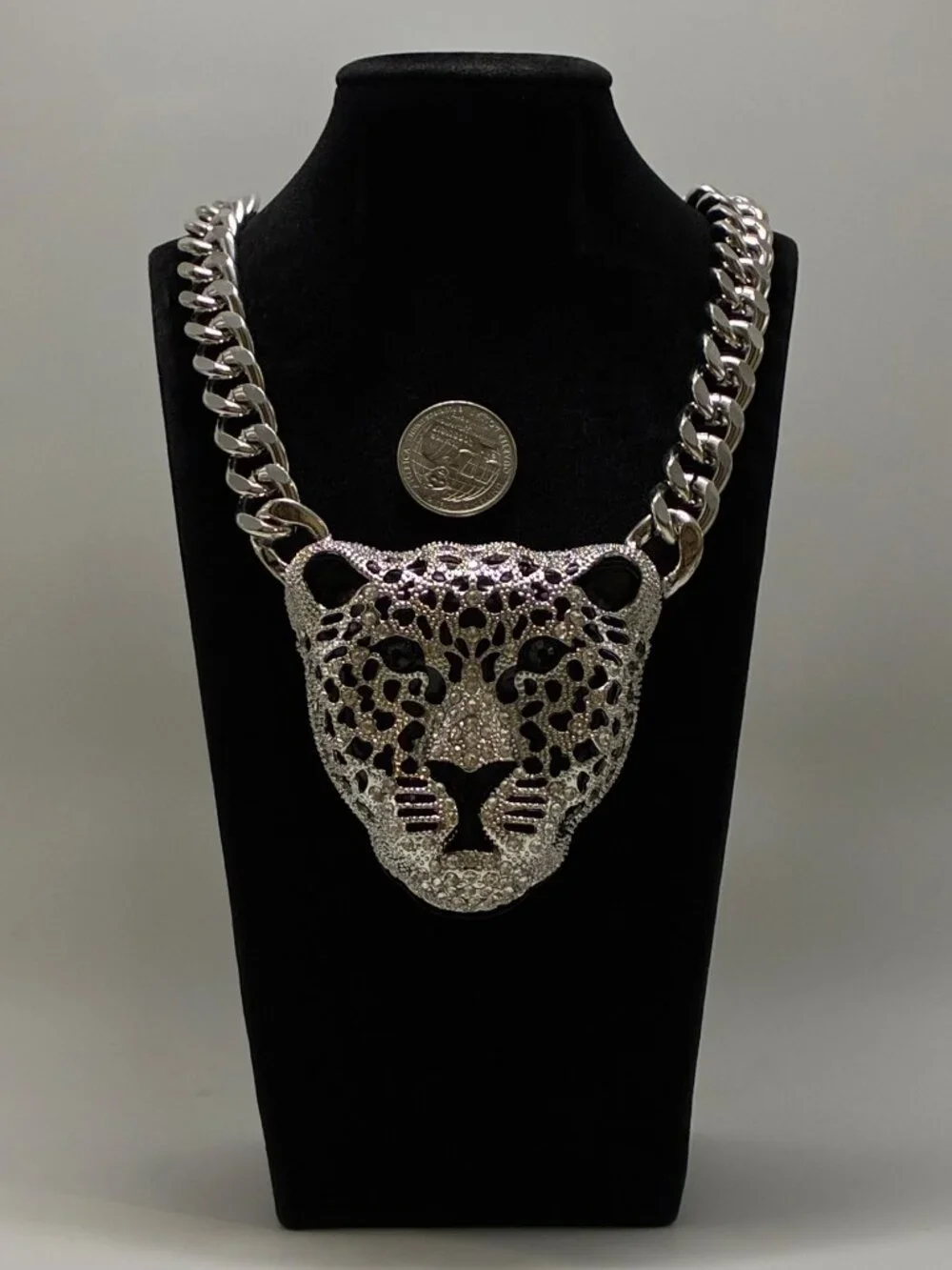 Chunky Silver Leopard Face Curb Chain Statement Necklace Heart Clasp